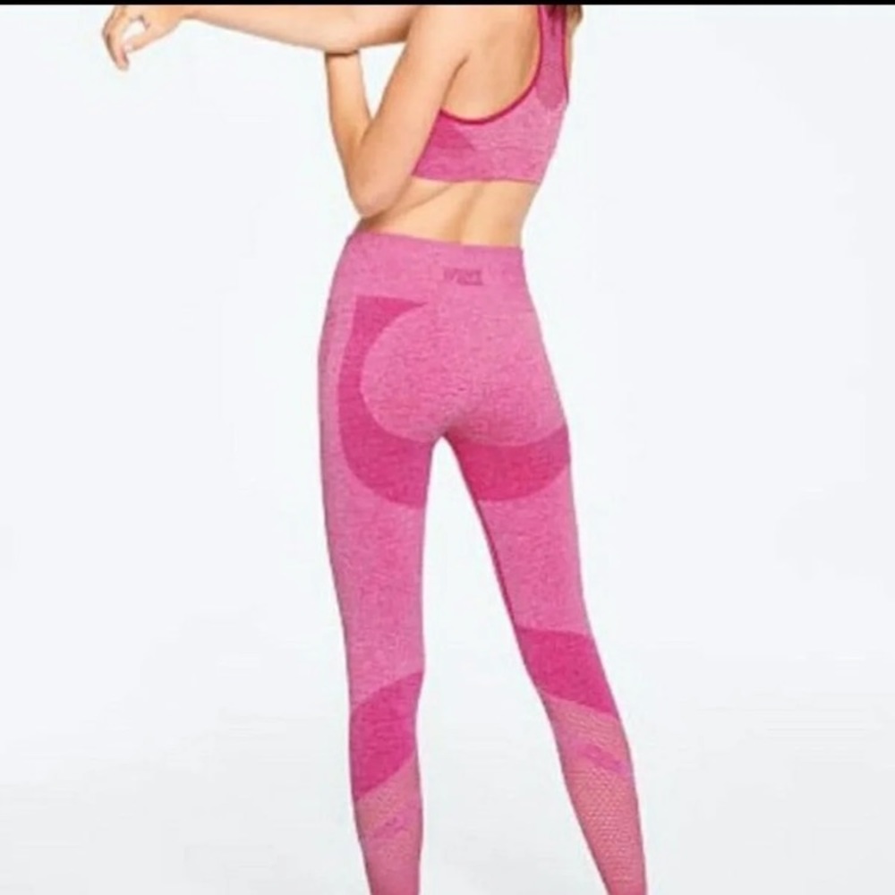 Pink seamless leggings